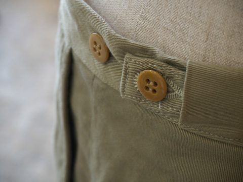 WORKERS ワーカース Maine shorts ￥１２，０００ + tax ウエストがゴム調整になっています。